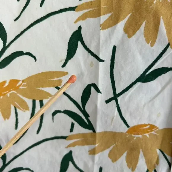 Jcrew stretch yellow floral button - Picture 3 of 8